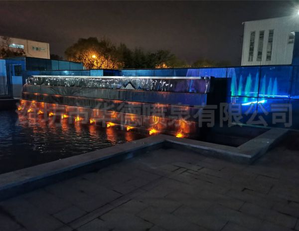 噴泉實噴 